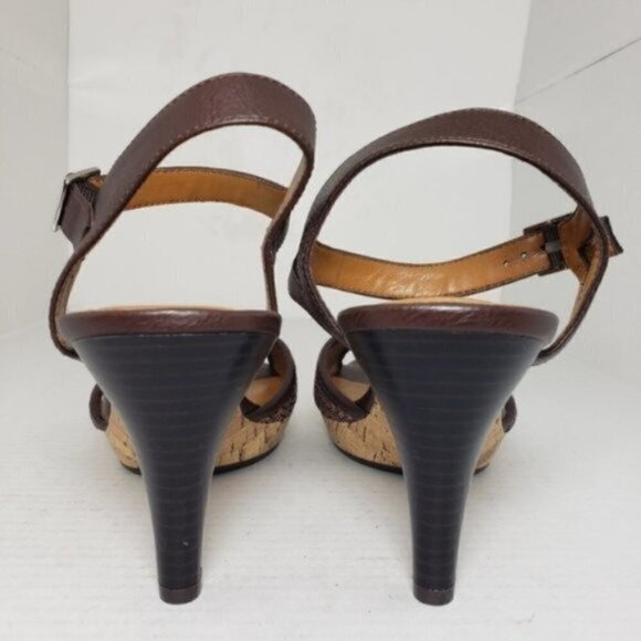 Chaps Marilynn Tan Open Toe Buckle Sandals Sz 10B - Picture 6 of 9